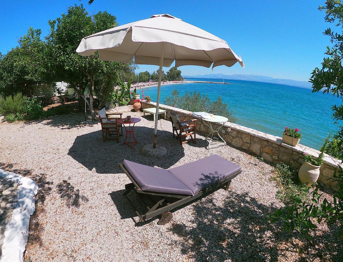 Kiveri 1876 Traditional Seafront Cottage Exterior foto