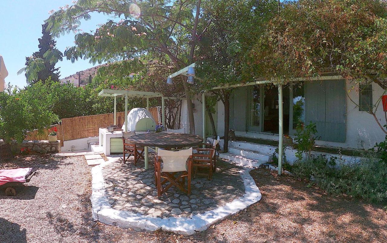 Kiveri 1876 Traditional Seafront Cottage Exterior foto