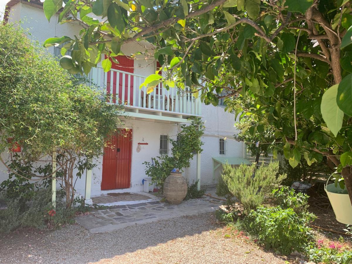 Kiveri 1876 Traditional Seafront Cottage Exterior foto