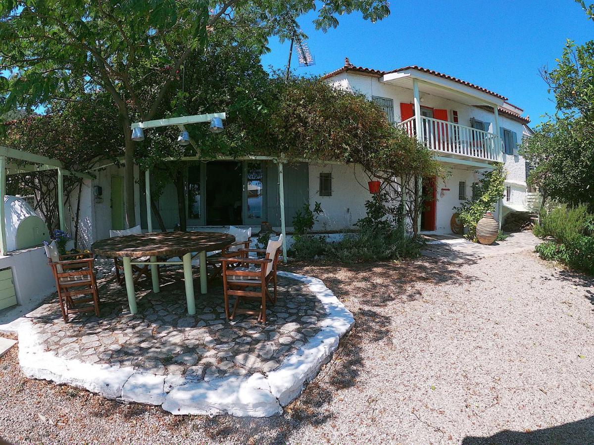 Kiveri 1876 Traditional Seafront Cottage Exterior foto