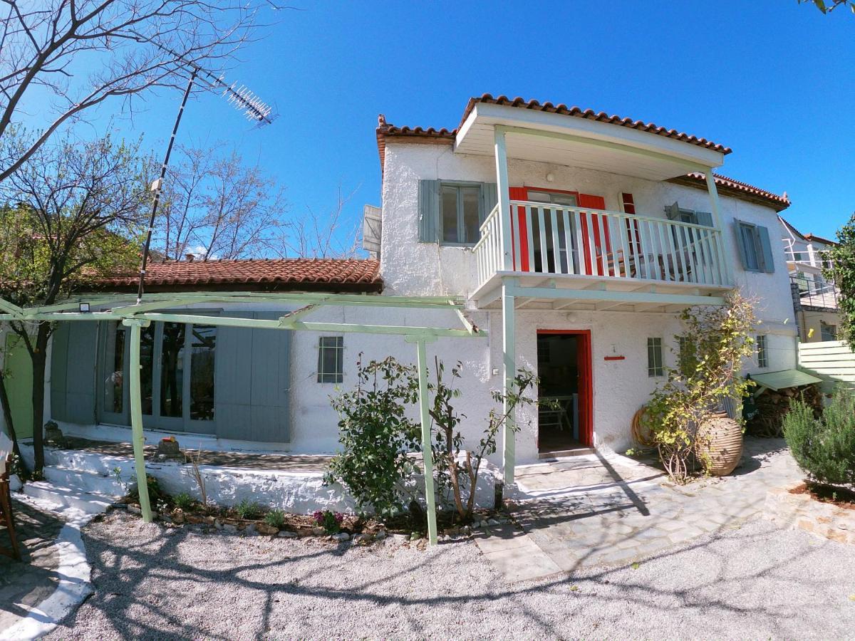 Kiveri 1876 Traditional Seafront Cottage Exterior foto