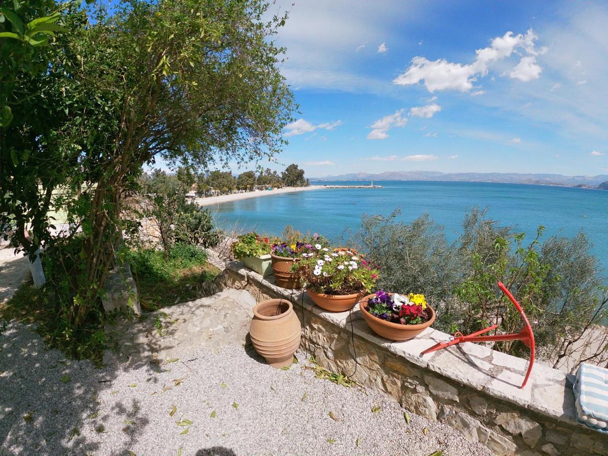 Kiveri 1876 Traditional Seafront Cottage Exterior foto