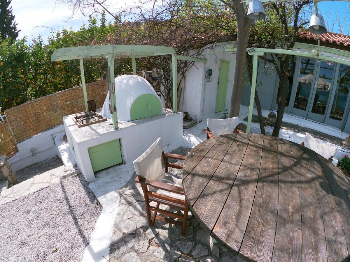 Kiveri 1876 Traditional Seafront Cottage Exterior foto