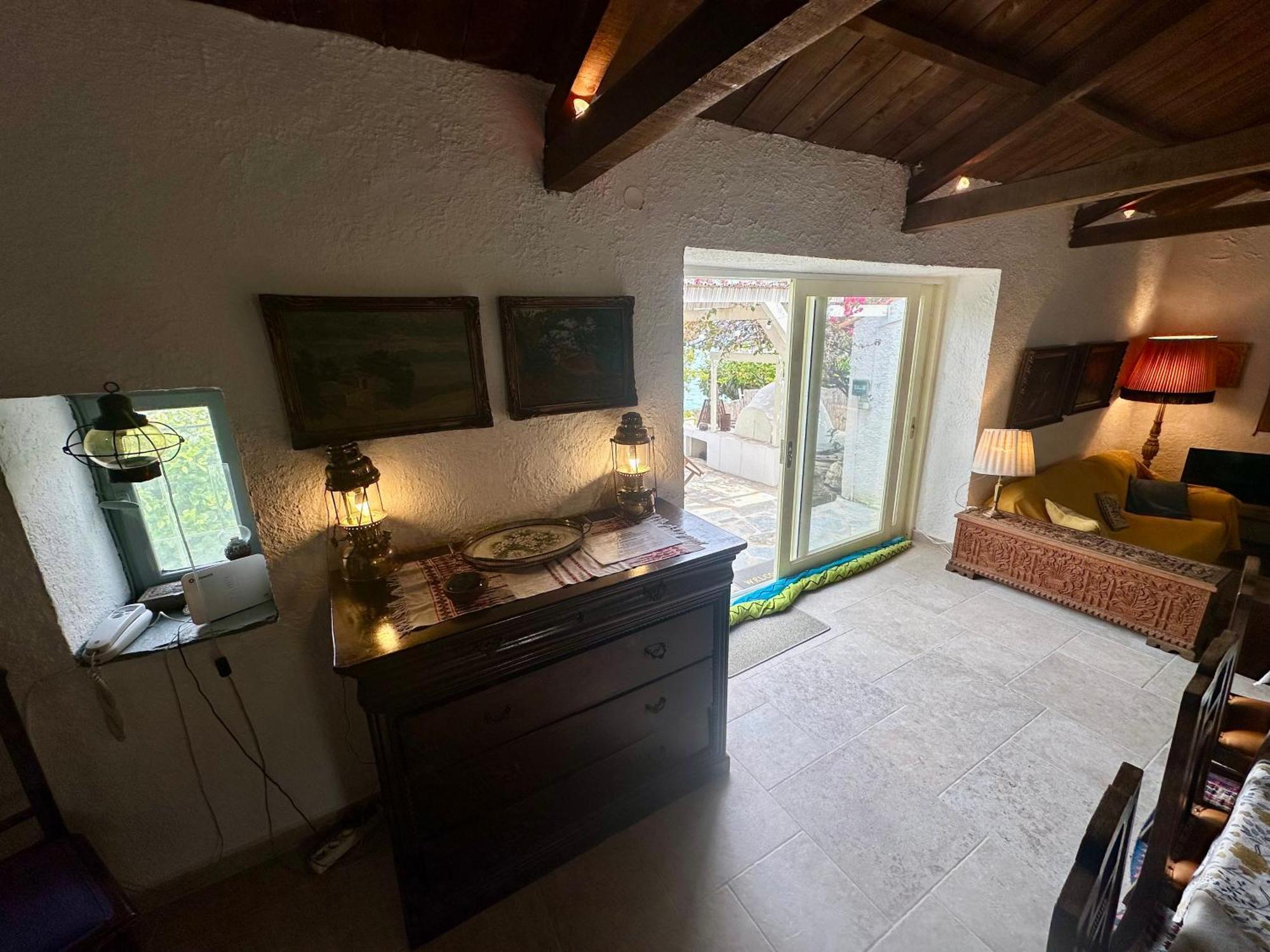 Kiveri 1876 Traditional Seafront Cottage Exterior foto