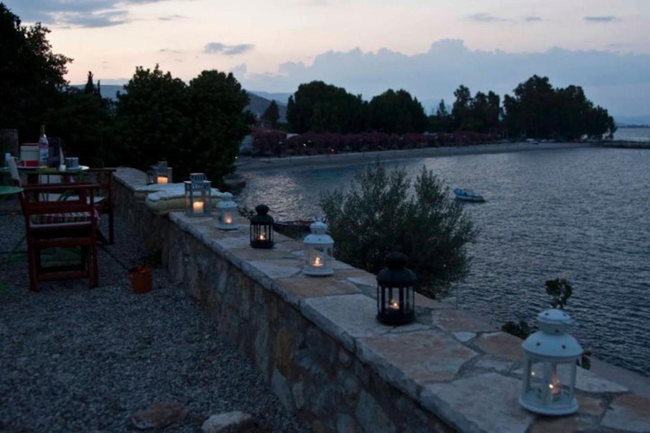 Kiveri 1876 Traditional Seafront Cottage Exterior foto
